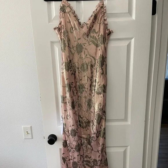 NEW BCBG Metallic Pink Maxi Dress - Picture 2 of 8